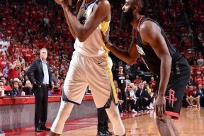 开云体育下载-包含DWG不断突破！，杜兰特连续十场比赛得分超过锐不可当引发球迷热议的词条